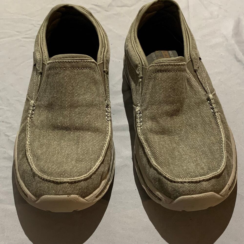 Skechers Relaxed Fit Air-Cooled Memory Foam Women’s Size 7.5 Slip-On Loafer